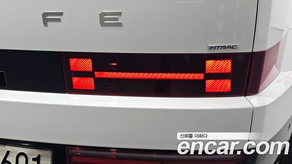 Hyundai Santa Fe 2025, фото 9