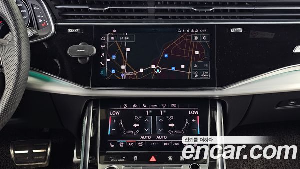 Audi Q8 2021, фото 14