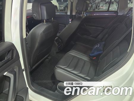 Volkswagen Tiguan 2023, фото 10