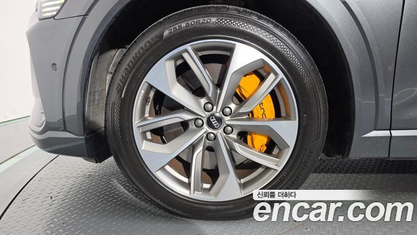 Audi e-tron 2022, фото 5