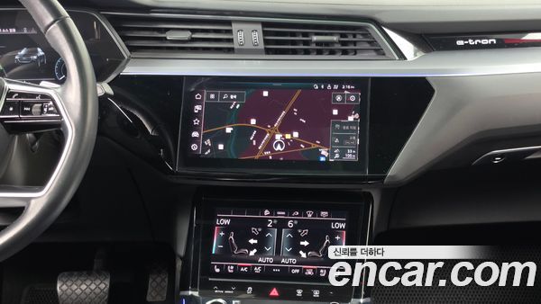Audi e-tron 2022, фото 20