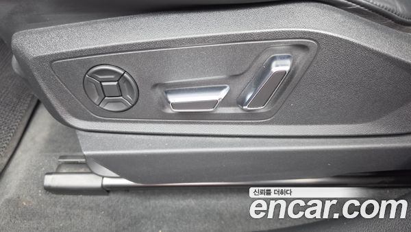 Audi e-tron 2022, фото 32