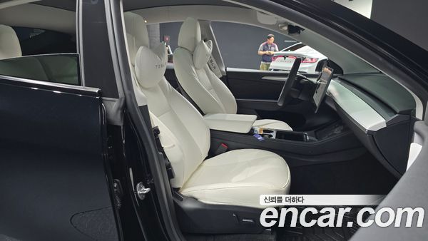 Tesla Model Y 2024, фото 15