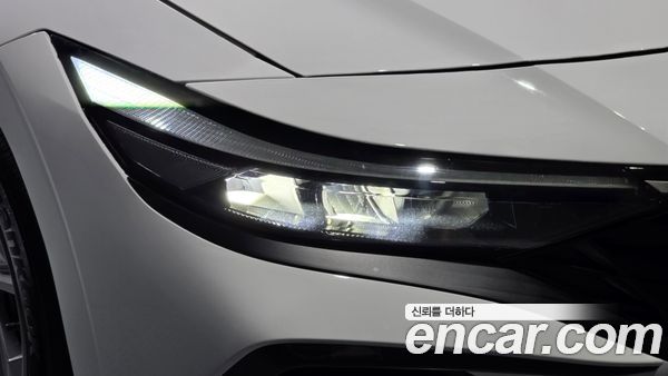 Hyundai Elantra 2024, фото 8