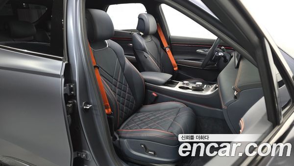 Genesis GV70 2025, фото 16