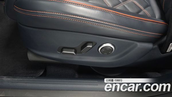 Genesis GV70 2025, фото 34