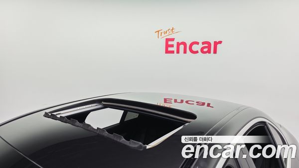 Mercedes-Benz E-Class 2021, фото 31