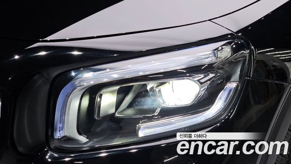 Mercedes-Benz GLB 2021, фото 8