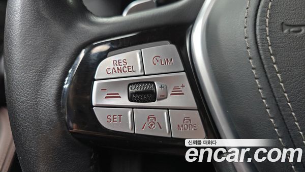 BMW 5 Series 2021, фото 31