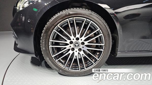 Mercedes-Benz C-Class 2023, фото 5