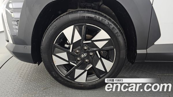 Hyundai Kona 2025, фото 4