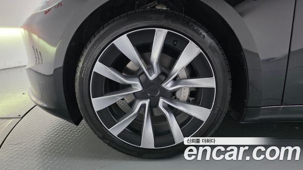 Tesla Model 3 2024, фото 5