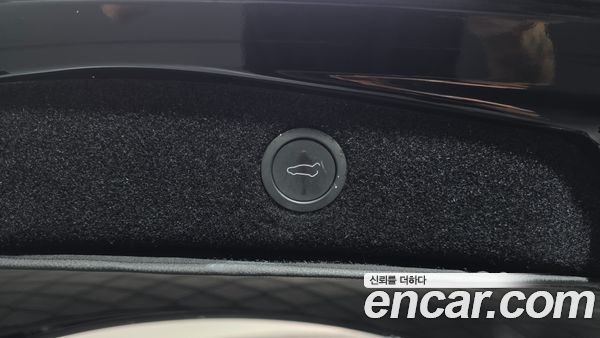 Tesla Model 3 2024, фото 29