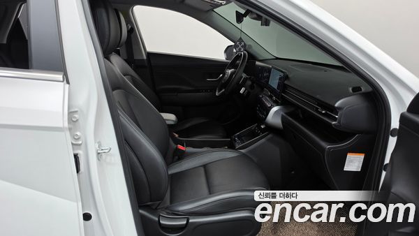Hyundai Kona 2025, фото 16