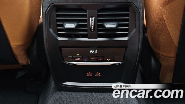BMW 3 Series 2025, фото 28