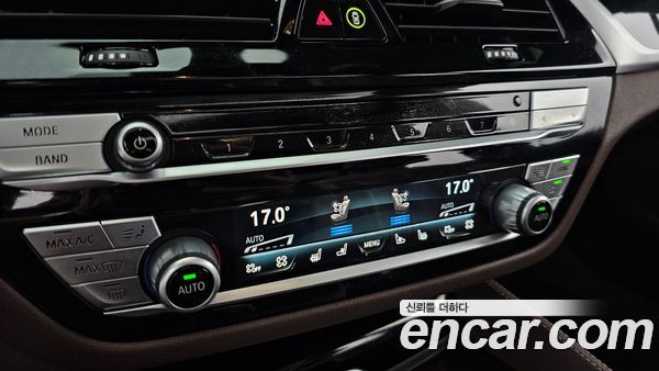 BMW 5 Series 2023, фото 31