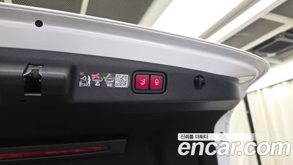 Mercedes-Benz E-Class 2026, фото 31