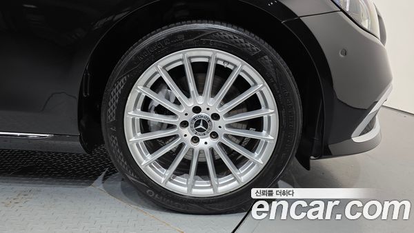 Mercedes-Benz E-Class 2021, фото 5