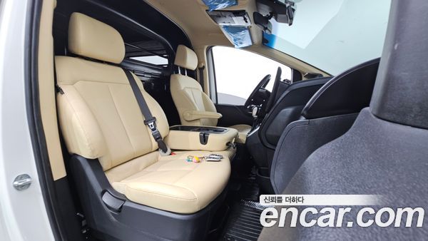 Hyundai Staria 2022, фото 16