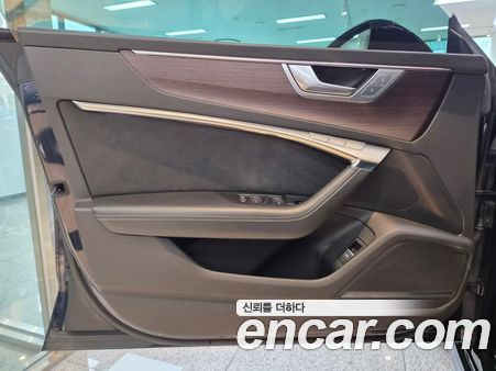 Audi A7 2022, фото 12