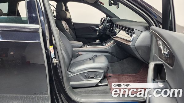 Audi Q7 2021, фото 16