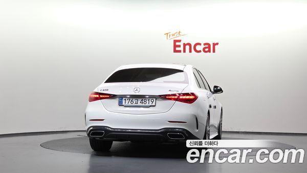 Mercedes-Benz C-Class 2023, фото 4