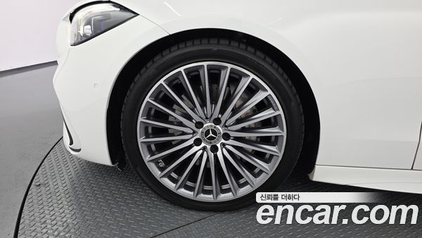 Mercedes-Benz C-Class 2023, фото 5