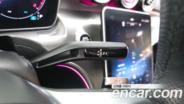Mercedes-Benz C-Class 2023, фото 9