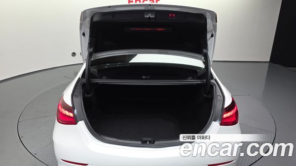 Mercedes-Benz C-Class 2023, фото 20