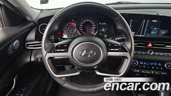 Hyundai Elantra 2023, фото 20