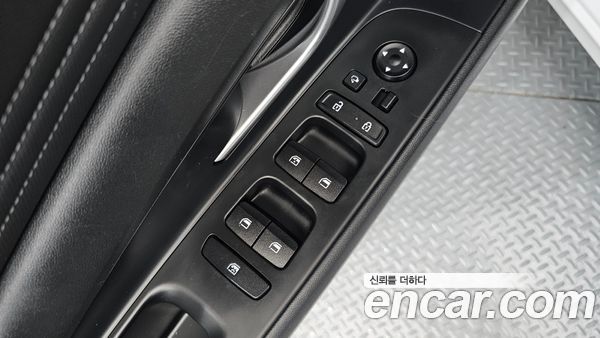 Hyundai Elantra 2023, фото 26