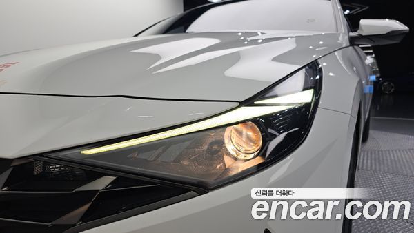 Hyundai Elantra 2023, фото 8