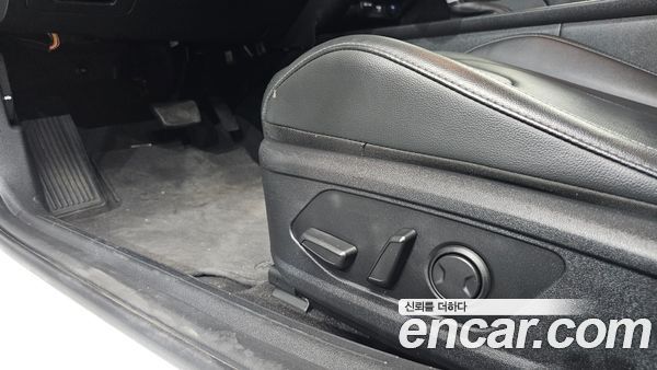 Hyundai Elantra 2023, фото 29