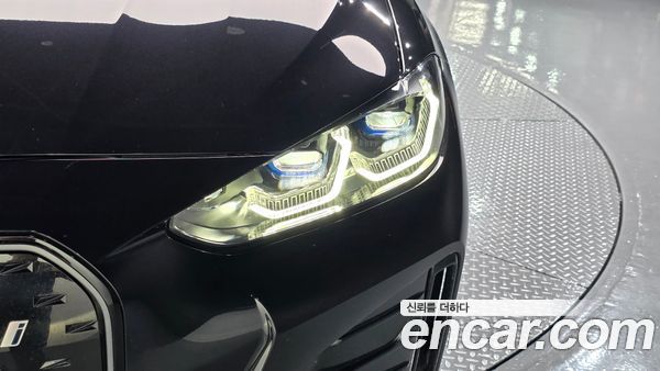 BMW i4 2023, фото 8