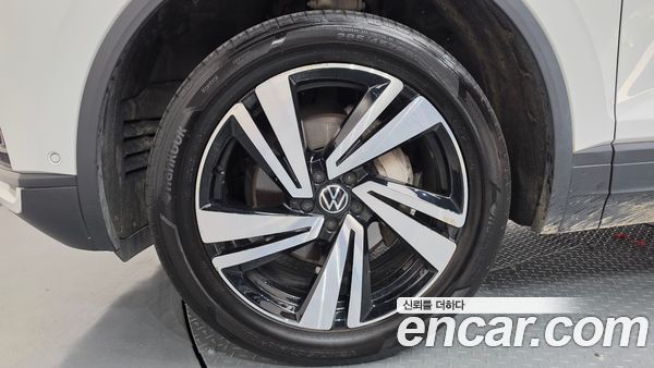 Volkswagen Touareg 2021, фото 5