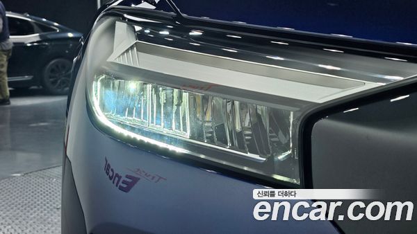 Audi Q4 e-tron 2025, фото 8