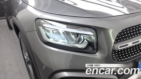 Mercedes-Benz GLB 2025, фото 8
