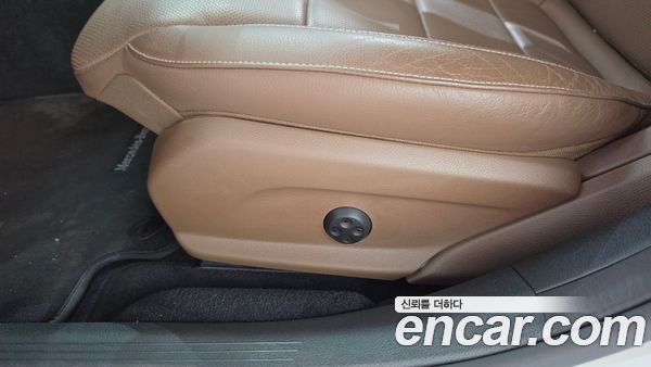 Mercedes-Benz E-Class 2022, фото 31