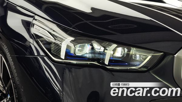 BMW 5 Series 2025, фото 8