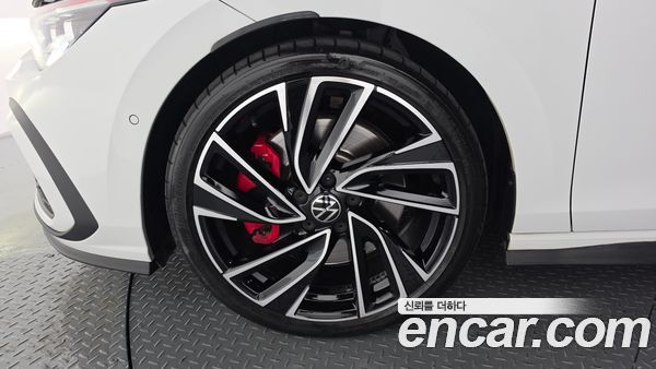 Volkswagen Golf 2024, фото 4