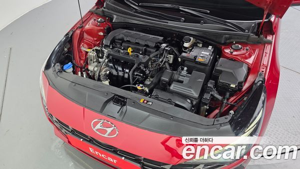 Hyundai Elantra 2023, фото 6