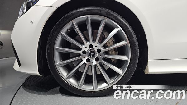 Mercedes-Benz E-Class 2021, фото 5