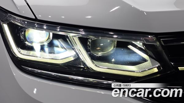 Volkswagen Tiguan 2023, фото 8