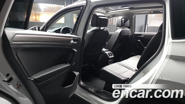 Volkswagen Tiguan 2023, фото 16