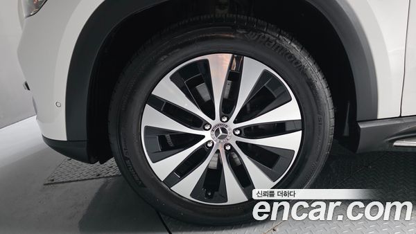 Mercedes-Benz GLE 2023, фото 5