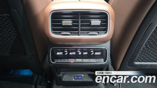 Mercedes-Benz GLE 2023, фото 29