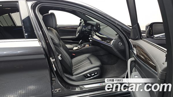 BMW 5 Series 2022, фото 16