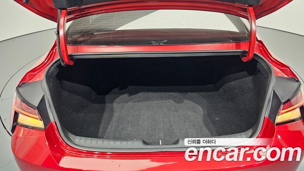 Hyundai Elantra 2021, фото 25