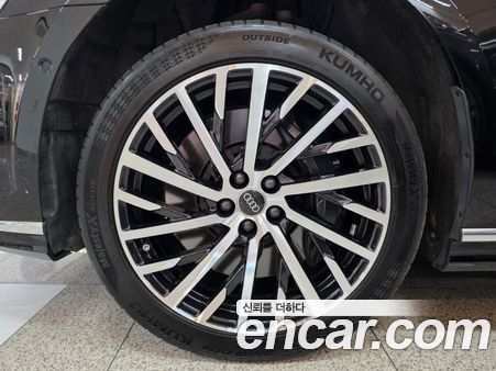 Audi A8 2023, фото 5