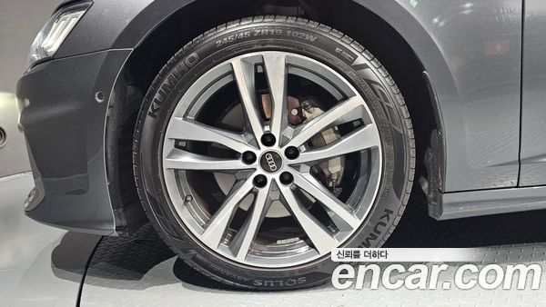 Audi A6 2023, фото 4